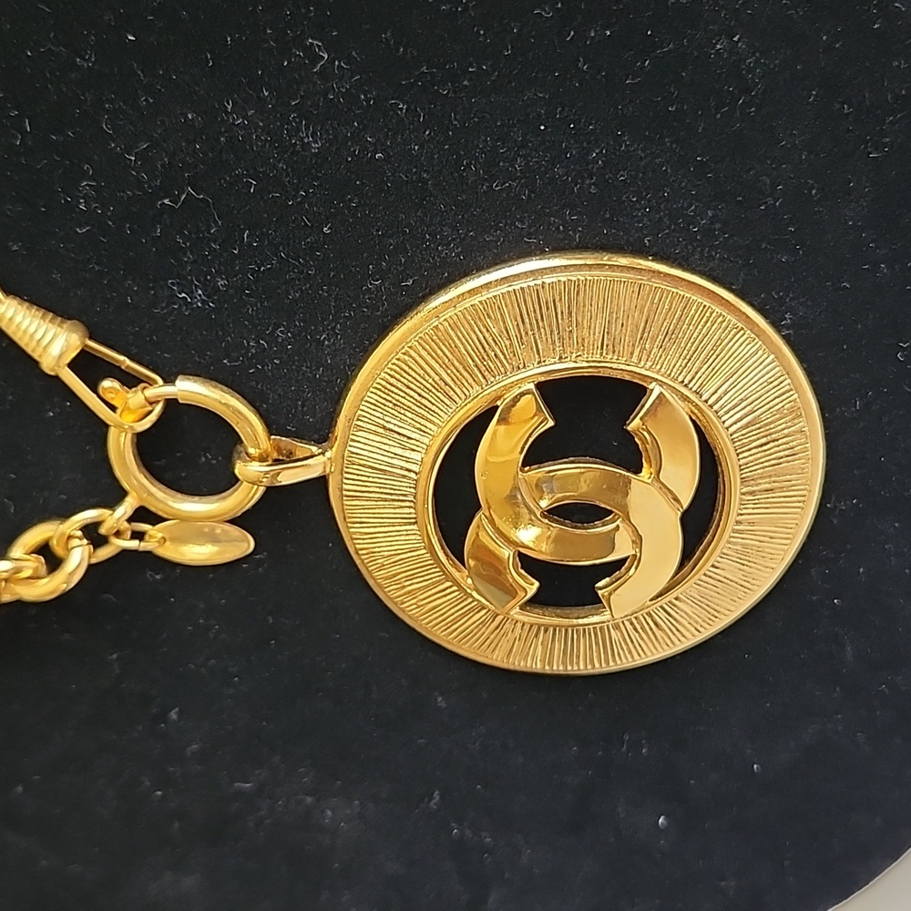 Authentic Vintage CHANEL Logo Pendant Necklace Gold - Picture 3 of 13